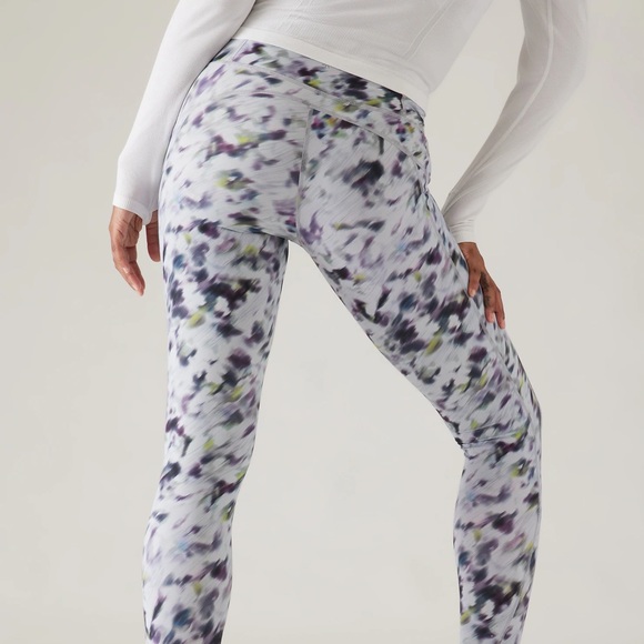 Athleta Pants - 🌟🌟🌟ATHLETA🌟🌟🌟 
Silver, White Activewear Set